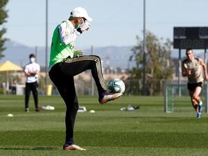 زيدان خلال تدريبات ريال مدريد