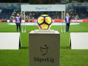 Suspended on March 19, league resumes with strict measures following worldwide pandemic (Photo: AA)