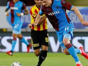 Trabzonspor plays to unexpected 1-1 result at home against 10-man Ankaragucu (Photo: AA)