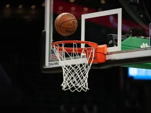 DeAndre Jordan, Spencer Dinwiddie likely to miss season restart in July (Photo: AA)