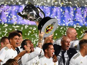 زيدان يقود ريال مدريد لفوز تاريخي