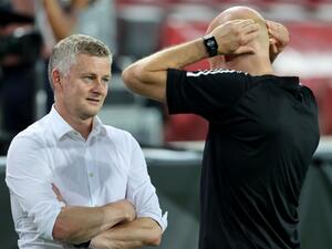 أولي غونار سولشاير (يسار)