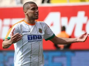 Center-back inks 2-year deal with Turkish Super Lig club (Photo: AA)