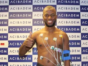 Valencia, 30, inks 3-year-deal with Turkish club (Photo: AA)