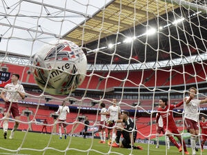 الدوري الإنجليزي يعود من جديد