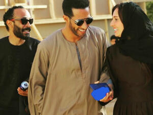 Hala Shiha shaded Ramadans hand with a clear blue color Source halashihanew Instagram