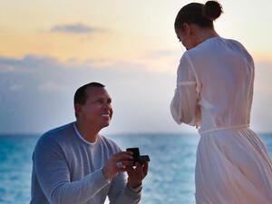 Alex Rodriguez Proposing to Jlo 