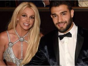 بريتني سبيرز وسام أصغري