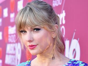 تايلور سويفت