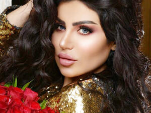 Halima Bouland showed up to an event with dozens of fans gathering around her to take pictures halimabouland Instagram