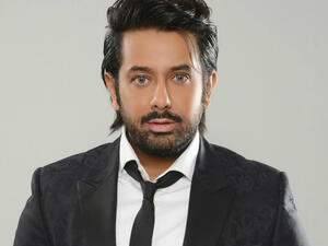 Ghadir Al-Sultan insisted that Saleh Al-Rashed removes his colored lenses solo_alrashed  Instagram