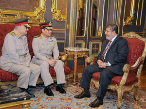  هناك انتشارا أمنيا مكثفا في قرية العدوة مسقط رأس الرئيس الأسبق المتوفى مرسى