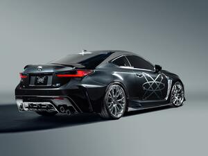 سيارة الكوبيه الرياضية لكزس RC F تقوم بدور البطولة كما لم تروها من قبل   