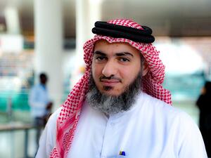  أحمد عبد الرحمن العمادي، وهو منتج برامج في شبكة الجزيرة الإعلامية