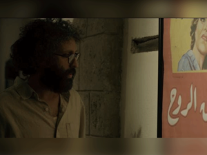 أحداث الفيلم تدور حول عمر نزار صانع أفلام في مقتبل الثلاثينات من عمره،