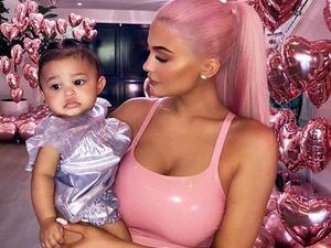 Kylie Jenner holds daughter Stormi. (Kylie Jenner/ Instagram)