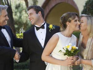 خطّطي للحديث مع حماتك عن خلافاتكما رتبي أفكارك واختاري كلماتك بعناية