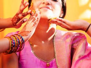 لا تحاولي أن تجربي أيًّا من المنتجات الجديدة للعناية بالبشرة قبل زفافِك  لأنّ أيًّا منها قد يسبب لكِ حساسية