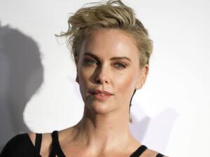 تشارليز ثيرون