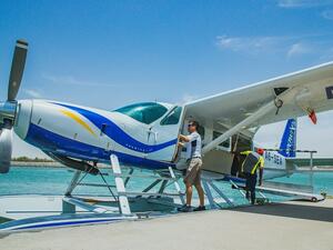 رحلات الطائرة المائية في مرسى ياس مارينا 