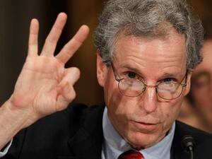  ترامب أصدر قرارا قضى بوقف دخول مواطني سبع دول، وهي: سوريا، العراق، إيران، ليبيا، السودان، الصومال واليمن