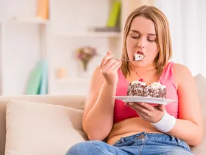 الحد من تناول الدهون من نوع الـtrans fats كونها تساهم في الحد من نشاط عملية الأيض