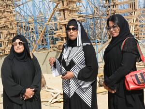 من بين هذه القطاعات الطاقة المتجددة والزراعة والنقل والتجارة الإلكترونية والاتصالات والتعليم والأدوية