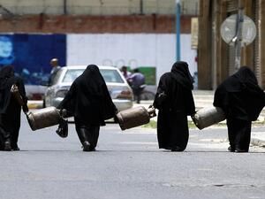 دعت المنظمة الحوثيين إلى الإفراج عن جميع النساء السجينات على ذمة قضايا سياسية