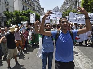 Algerian protesters demonstrate in Algiers on July 30, 2019, in the latest in weeks of rallies against the ruling class amid an ongoing political crisis in the country. (AFP/ File Photo)