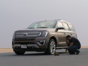 تعتبر النصائح التي يقدمها الفيديو بمثابة إرشادات عامة، وينبغي على جميع السائقين أن يعرفوا مكان  الإطار الاحتياطي والرافعة وباقي المعدات في سيارتهم قبل محاولتهم تبديل الإطار التالف.