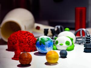 في 17 أغسطس تبدأ سلسلة من ورش عمل الكتابة الإبداعية باللغة العربية، التي تُقدم بالتعاون مع السيد راضي الهاجري، مؤسس دار زكريت للنشر والتوزيع.