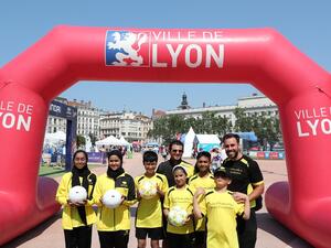 تمت دعوتهم من برامج المؤسسة ليكونوا جزءًا من برنامج Wanda Group الحصري