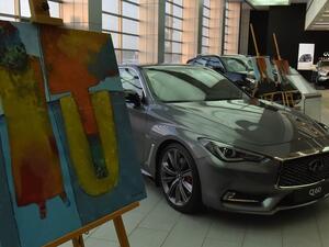 لوحات تصور الثقافة مع الإبداع الأصيل لاقت إعجاب الزوار 