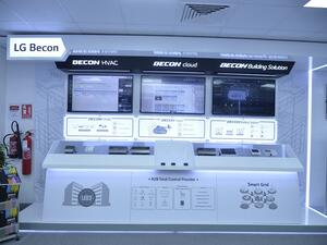 تقدم حلول الهواء من إل جي ما يلبي هذه الاحتياجات تمامًا من خلال مجموعة متقدمة عالية الكفاءة من حلول التدفئة والتهوية والتكييف. 