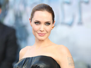 أنجيلينا جولي