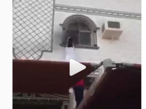 The incident took place on Al Khadra street, in Makkah's Al Sharae area. (Instagram Video Screenshot)