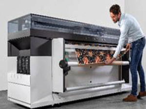 تعمل طابعة Océ Colorado 1650 بنسخة جديدة من أحبار كانون UVgel، وتأتي بتصميم فريد يقدم مرونة قصوى ويعزز من قدرة تمدد كل قطرة من الحبر المعالج.