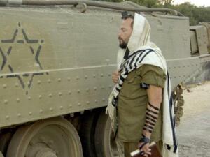  "الحاخام سيرنا يسافر مرة أو مرتين في العام لأبو ظبي