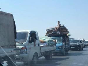 فارون من مدينة ادلب.. هجرة جديدة 