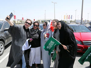 - للمرأة حق طلب الحصول على سجل الأسرة من «الأحوال»