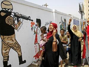 Female Sudanese demonstraters celebrate in Khartoum on August 4, 2019, after Sudan's army rulers and protest leaders signed a hard-won constitutional declaration that paves the way for a transition from August 18 to civilian. (AFP/ File Photo)