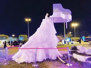 Ukrainian pianist Olina Lukashu performs at King Faisal Garden in Taif at an event organized in conjunction with Taif Season. (Photo/Supplied)