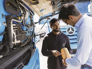 تعد أكتروس الشاحنة الأكثر مبيعاً في المنطقة، حيث بِيع منها حتى الآن أكثر من 760 ألف شاحنة في جميع أنحاء العالم.