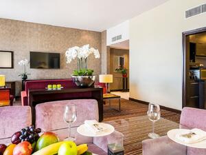 Oryx Suite Living Room