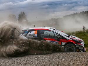 تمكن السائق لاتفالا ومساعده السائق ميكا أنتيلا من تحقيق الفوز بالمرحلة الثامنة لهم من الرالي في المرحلة الخاصة SS21