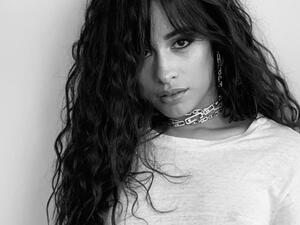 Cabello flashed a seductive looked dressed in an all-black edgy ensemble.