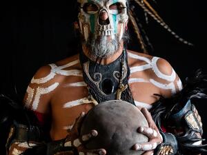 The sport, which dates back 3,500 years and was played by the Mayas (600 BC) and Aztecs (1400 BC) with ludic and ceremonial purposes, is back to Mexico City after 500 years. Omar TORRES / AFP