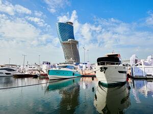 معرض أبوظبي الدولي للقوارب 