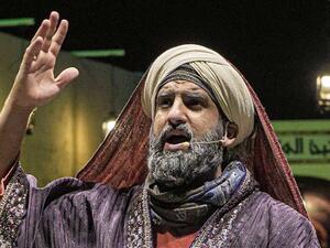 Historical characters back to life through brushes (Twitter)