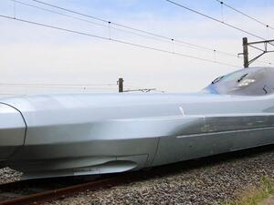 Superfast bullet train that rivals airplane flying times set to debut in Japan (Twitter)